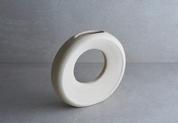 Ceramic Circle Vase（陶瓷圆形花瓶）